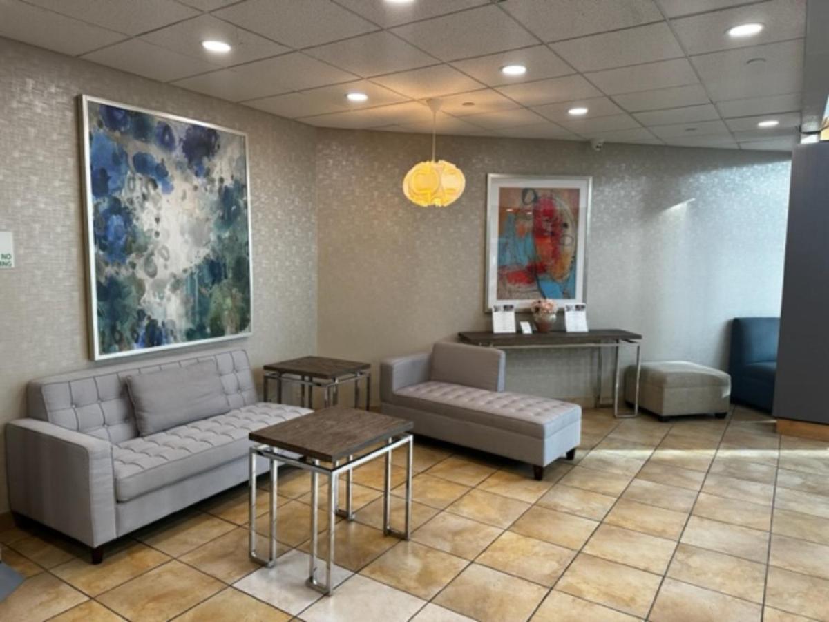Holiday Inn Chicago - Elk Grove, An Ihg Hotel Elk Grove Village Ngoại thất bức ảnh
