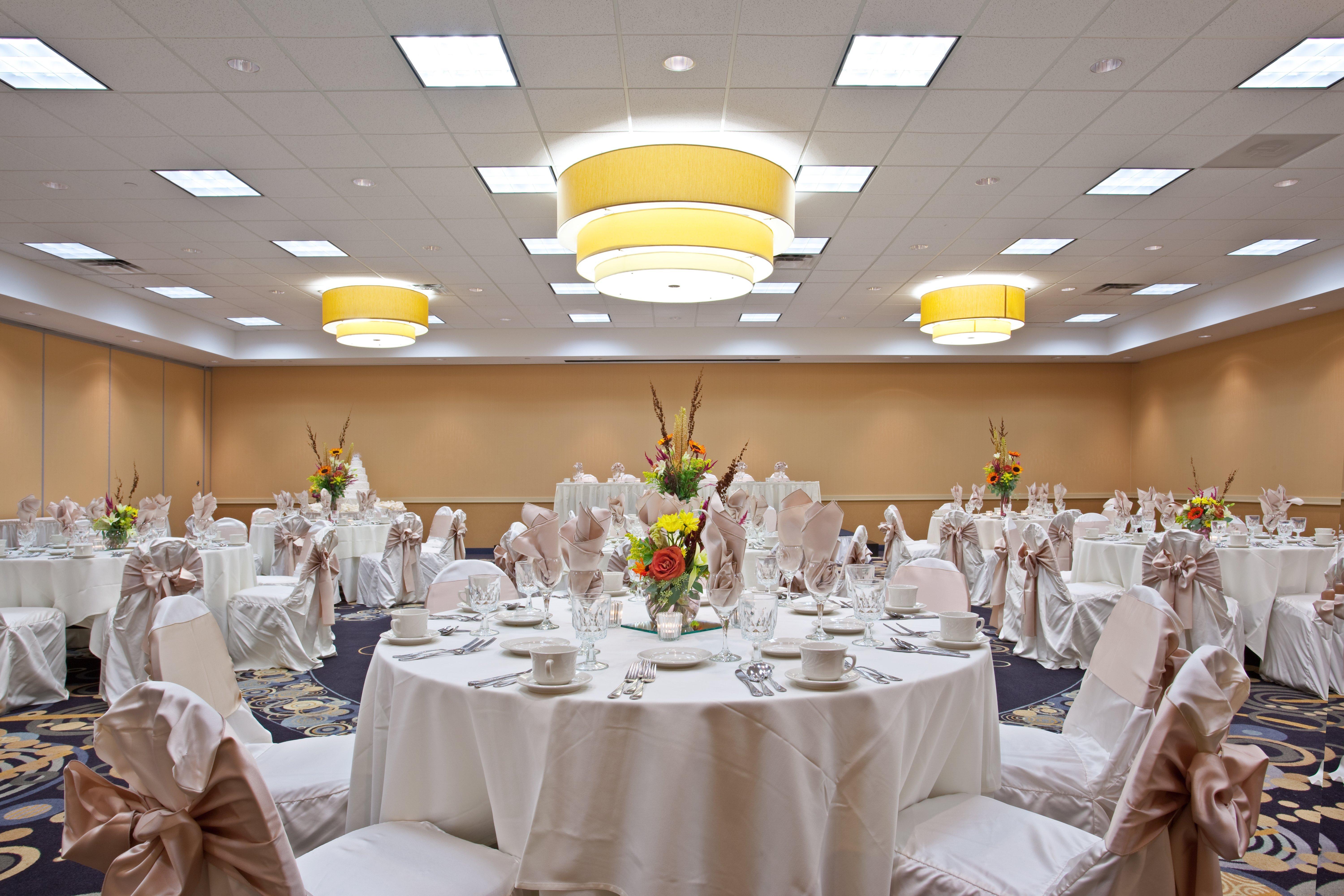 Holiday Inn Chicago - Elk Grove, An Ihg Hotel Elk Grove Village Ngoại thất bức ảnh