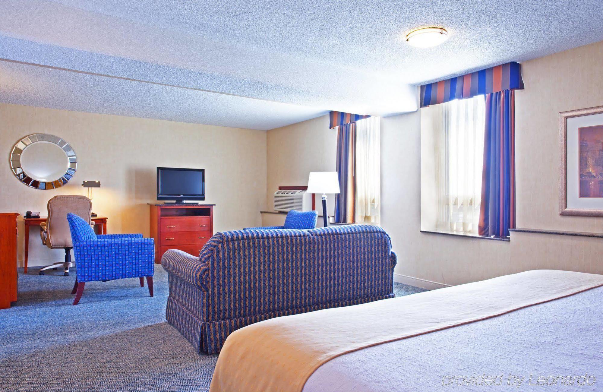 Holiday Inn Chicago - Elk Grove, An Ihg Hotel Elk Grove Village Ngoại thất bức ảnh